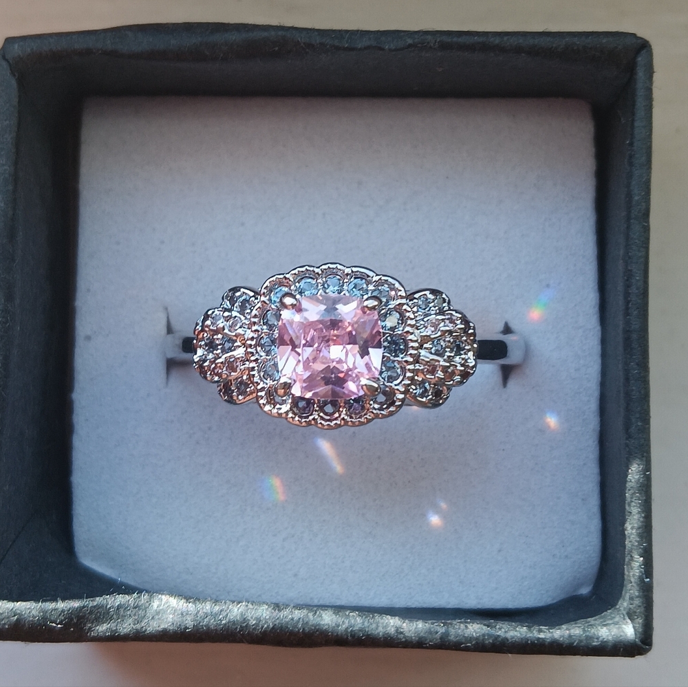 Gorgeous Pink Crystal & Blue CZ Diamond Ring